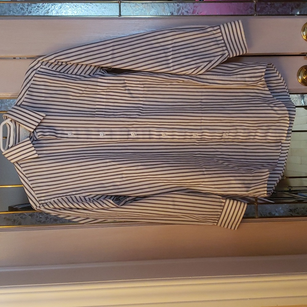 Hunt Club Striped Long Sleeve Button Up Dress Shirt.  14 1/2  32-33.
